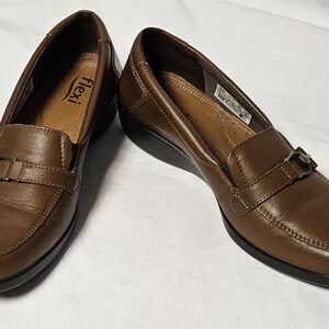 Flexi women's casual brown leather loafers. Size 8